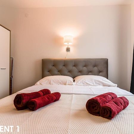 Maestral Apartments 弗尔萨尔 外观 照片