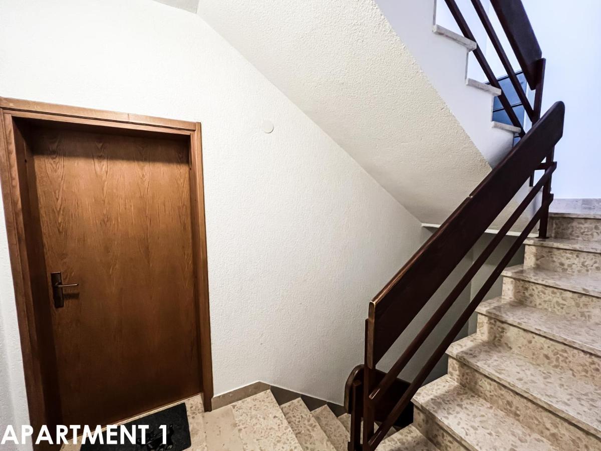 Maestral Apartments 弗尔萨尔 外观 照片