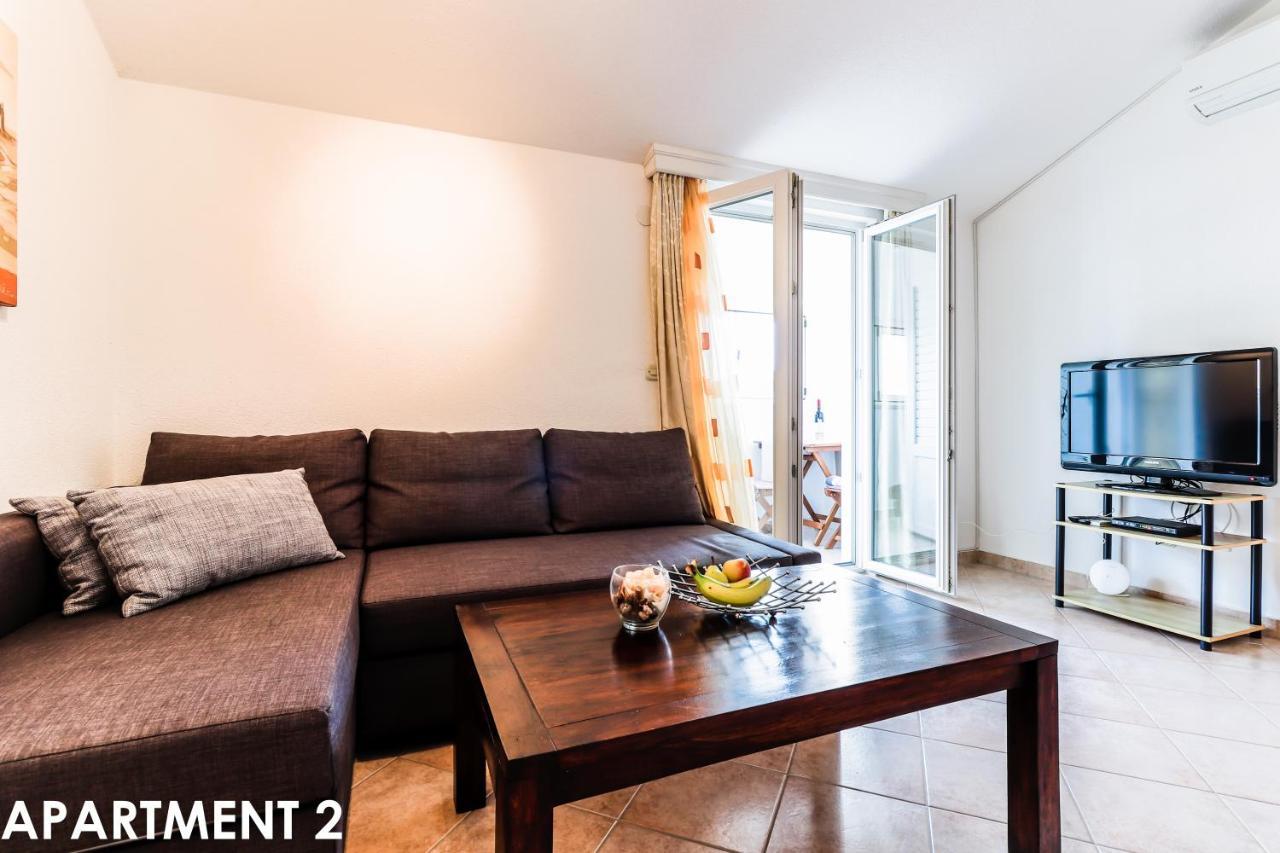 Maestral Apartments 弗尔萨尔 外观 照片